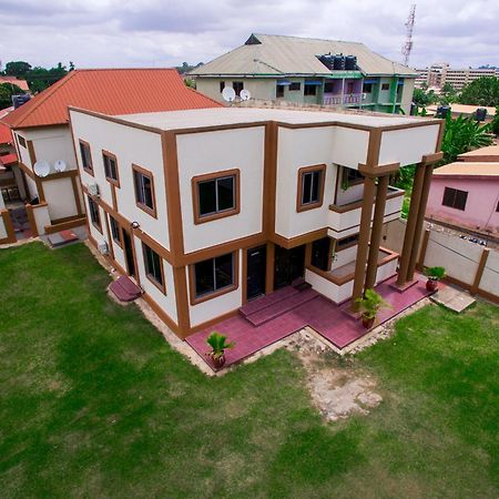 Indigo Cottage And Apartment คูมาซี ภายนอก รูปภาพ