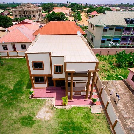 Indigo Cottage And Apartment คูมาซี ภายนอก รูปภาพ