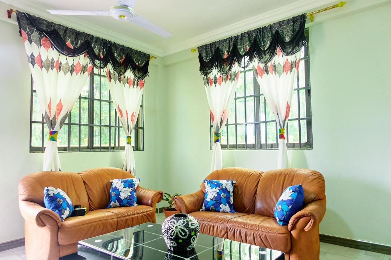 Indigo Cottage And Apartment คูมาซี ภายนอก รูปภาพ