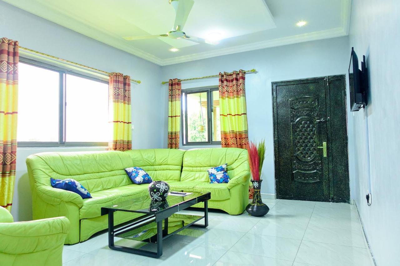 Indigo Cottage And Apartment คูมาซี ภายนอก รูปภาพ