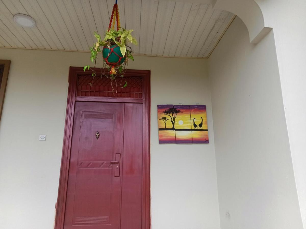 Indigo Cottage And Apartment คูมาซี ภายนอก รูปภาพ