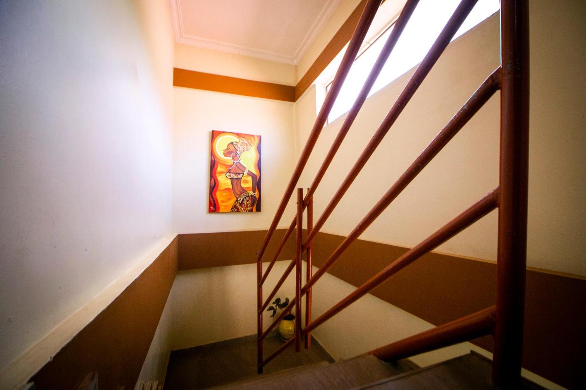 Indigo Cottage And Apartment คูมาซี ภายนอก รูปภาพ