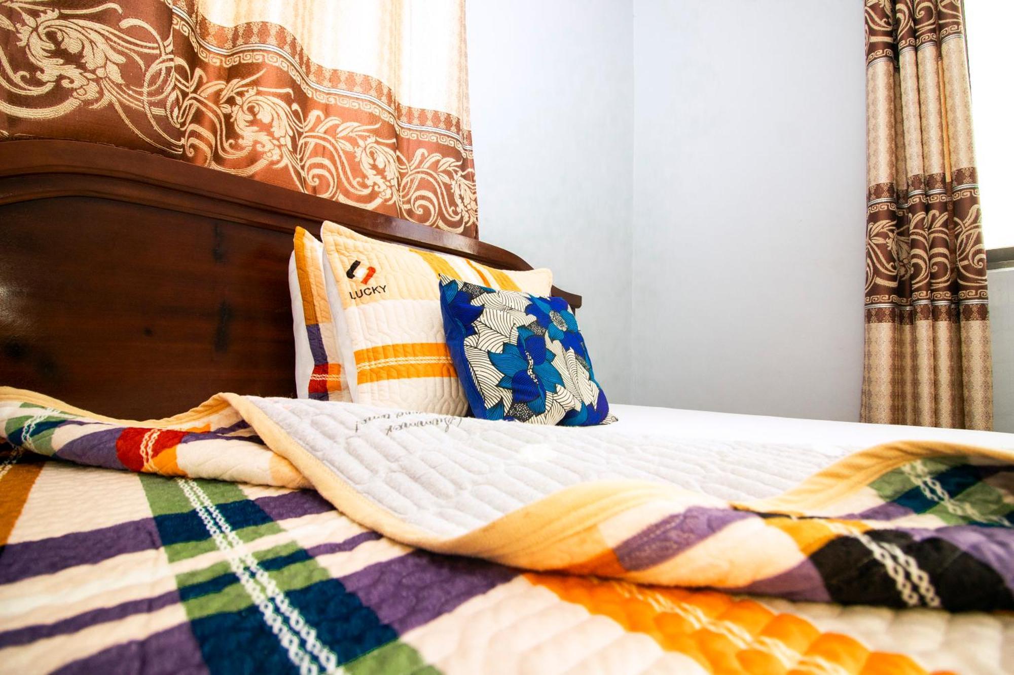Indigo Cottage And Apartment คูมาซี ภายนอก รูปภาพ