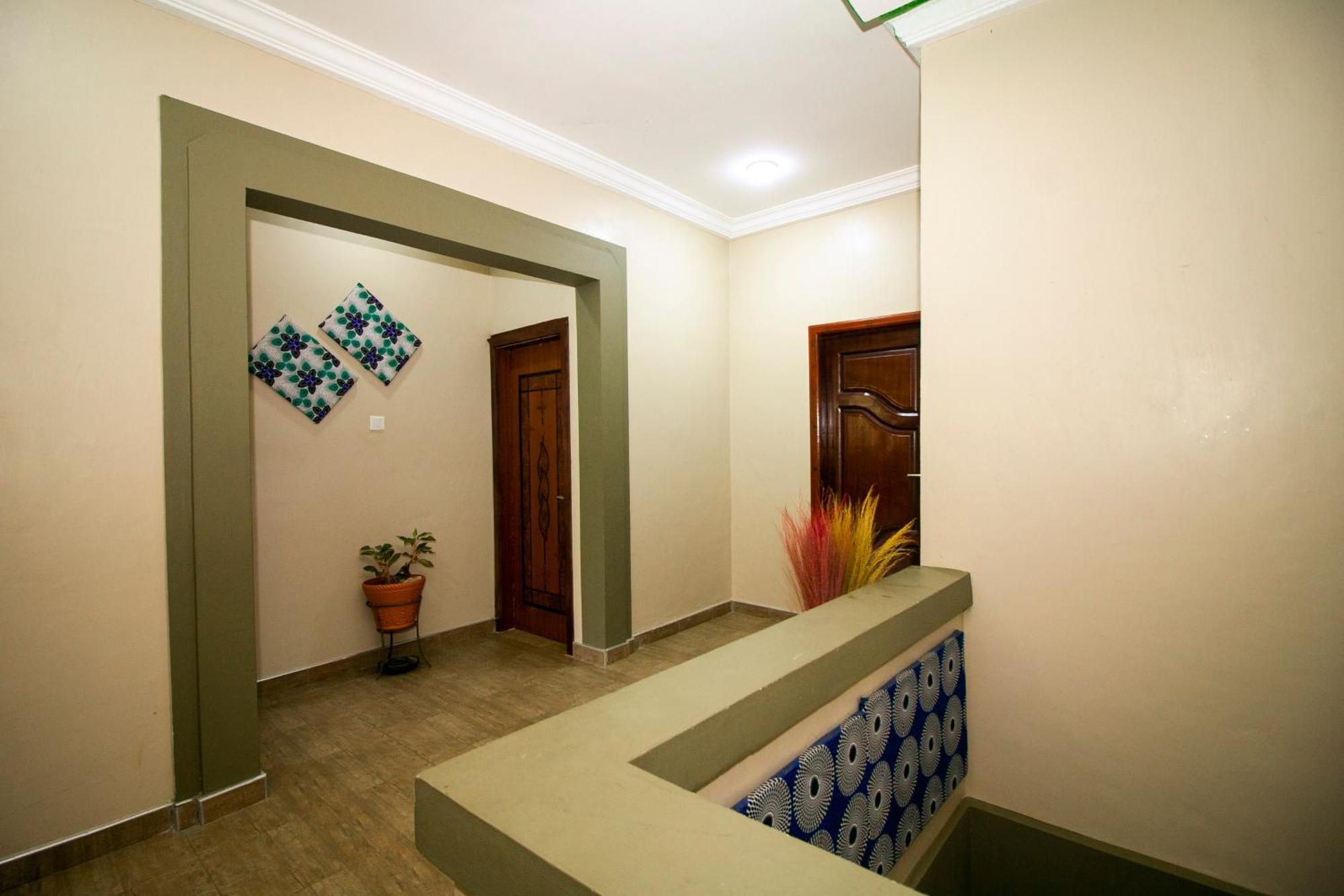 Indigo Cottage And Apartment คูมาซี ภายนอก รูปภาพ